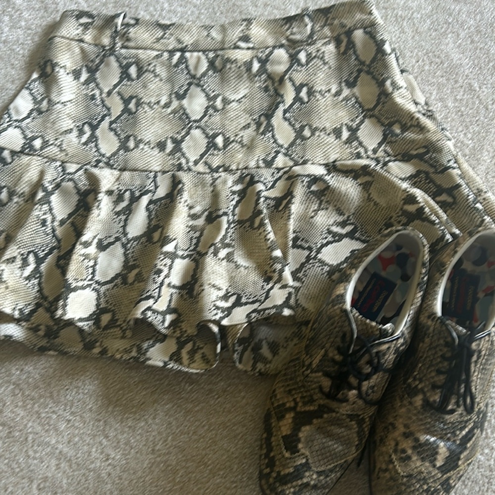Zara snakeskin skort